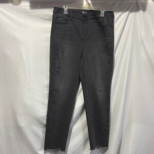 Style & Co. Black Embroidered Ankle Jeans XL91